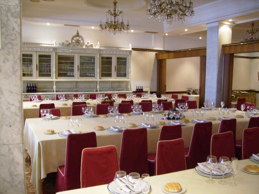 Hotel Roma Вальядолид Экстерьер фото